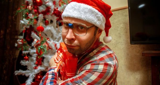 В новогоднюю ночь придётся отказаться от холодца и селедки под шубой. Что должно быть на столе чтобы привлечь удачу в год Огненной Лошади