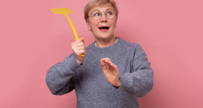 Родные изза которых волосы седеют раньше срока кого стоит отгонять от себя как назойливых мух после  лет