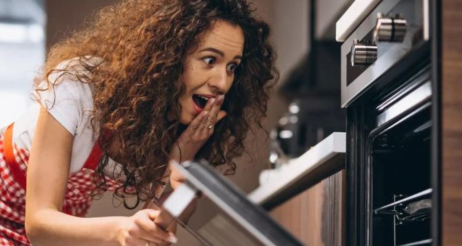 Когда подвела духовка пергаментная бумага и противень Как спасти выпечку и собственные нервы