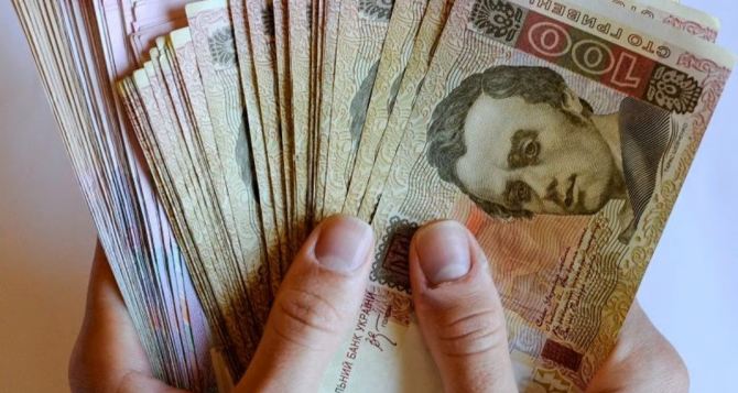 За яку зарплатню українці точно не підуть працювати Результати опитування