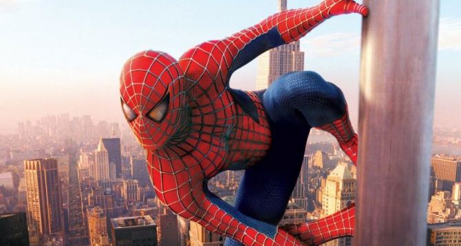 Украинский подросток в центре столицы Польши решил продемонстрировать умения человека паука Полиция не оценила его достижение