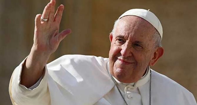 В завещании покойного Папы Римского Франциска указана сумма и для Украины