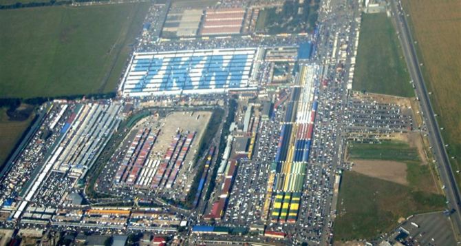 тыс за  м  и всё наличными Гетманцев раскрыл схему в Одессе на рынке й километр