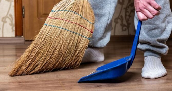 Сегодня для финансового благополучия обязательно нужно взять в долг и нельзя подметать в доме Какой праздник