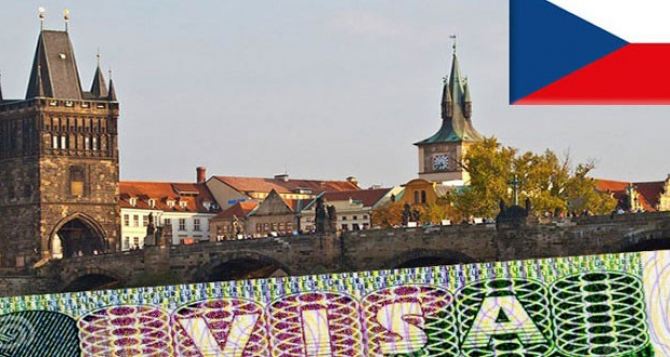 Важная информация для украинских беженцев в Чехии о продлении временной защиты в  году