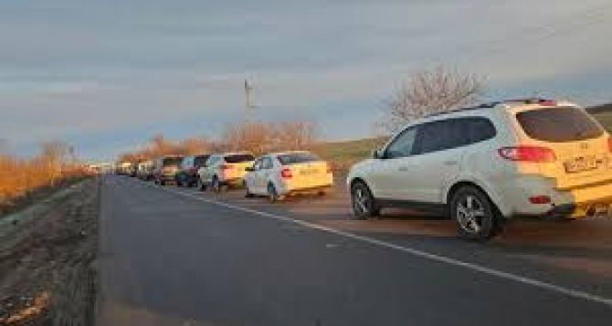 Трасса забита в направлении украинскомолдавской границы Водители из Одесской области сообщают о пробках Как проехать