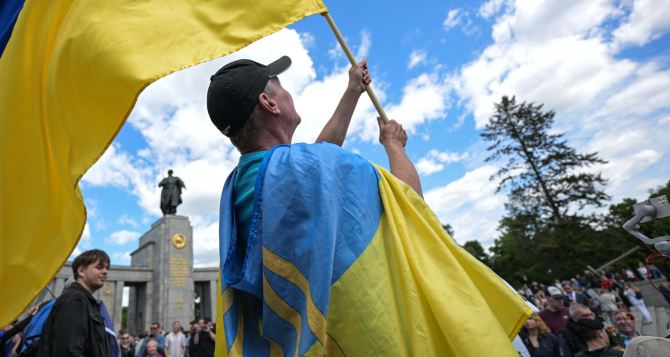 Украинские военнообязанные мужчины в Германии Кто они для немцев и как их воспринимают