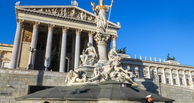 В Австрии меняются правила получения временного убежища Касаетсяли это украинских беженцев