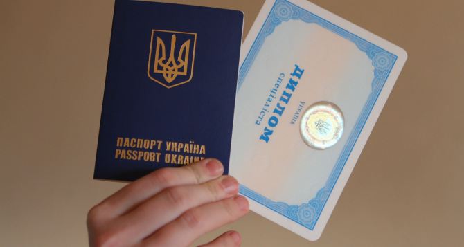 Ускорить признание дипломов об образовании для беженцев решили в одной из земель Германии, лидирующей в трудоустройстве украинцев