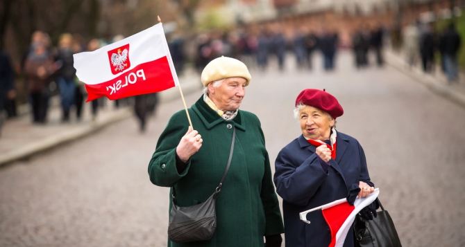 Старая бедность в Германии Почему пенсионеры переезжают в Польшу