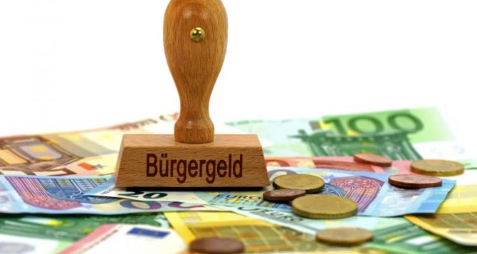 Германия требует от украинцев вернуть выплаты Burgergeld Как правильно сделать пересчет и когда можно ничего не возвращать