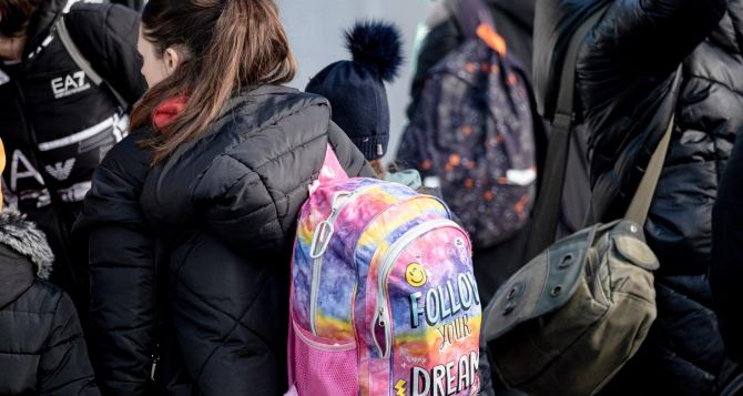 СтранаЕС в течение  года откажется от размещения украинцев не примут никого более чем на  дней А кого отправят сразу домой