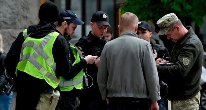Мирный опрос поддержка переговоров по Донбассу или подготовка к длительной войне в апреле