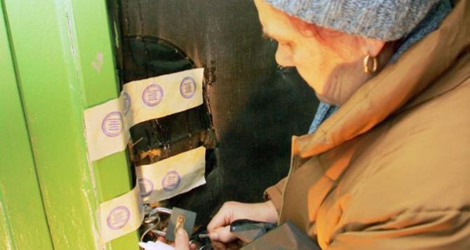 Даже единственное жильё могут забрать за долги власти разъяснили за какой долг можно лишиться квартиры в  году