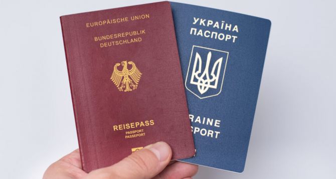 Гражданство в Германии будут выдавать после  лет двойное гражданство тоже под вопросом Отмена упрощенных процедур и второй паспорт только в виде исключения