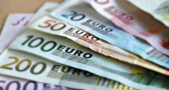 В Германии ограничат оплату наличными ЕС вводит лимиты на расчеты с  года