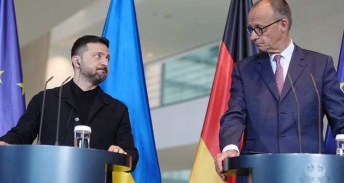 Германия тащит Украину в ЕС а Словакия ставит ультиматум