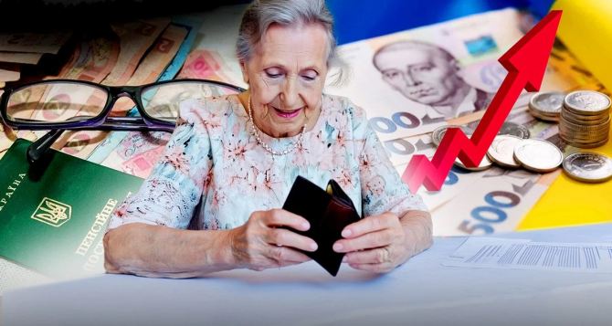 Пенсии с 2027 года пересчитают по-новому: кому гарантируют минимум 6000 грн