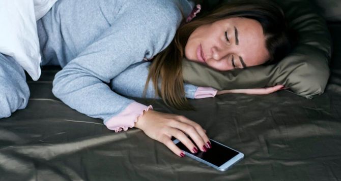 Четыре бесплатных способа улучшить сон, которые уже есть в вашем смартфоне и умных часах