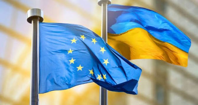 Временную защиту украинцев закроют в 2028 году: ЕС уже официально готовится к выходу из этого режима