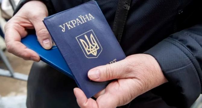 Украинцы могут просить международную защиту в&nbsp;ЕС из-за нарушений во время мобилизации&nbsp;&mdash; Еврокомиссия