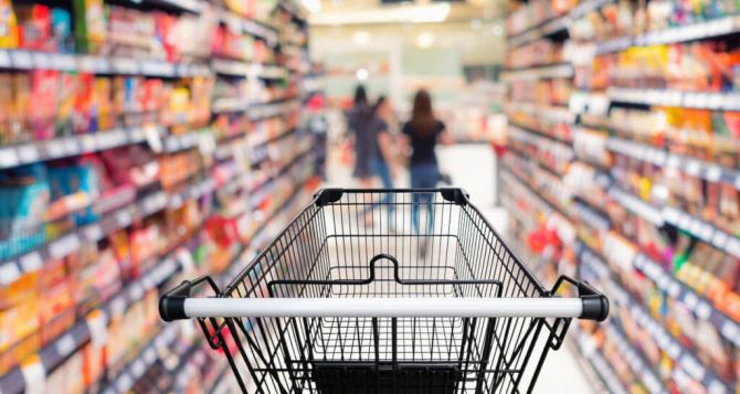 Какие продукты подорожают к Новому году&nbsp;&mdash; и что стоит купить уже в октябре