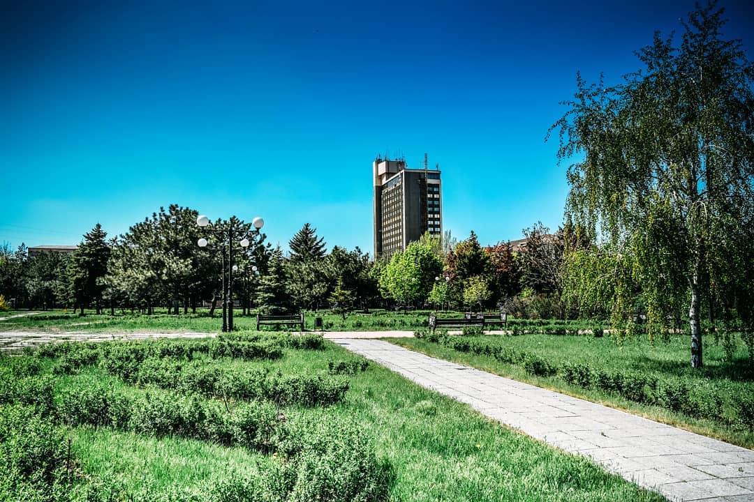 Майский Луганск на фото жителей города