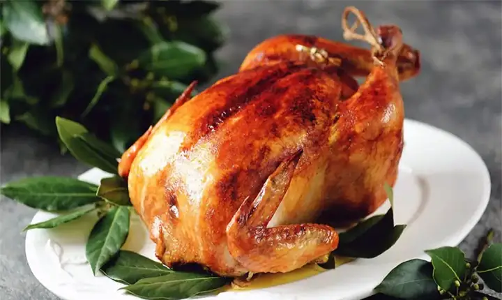 Курица в духовке с хрустящей корочкой (целиком) - рецепт с фото пошагово | Чудо-Повар