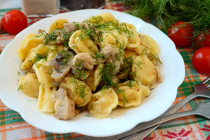 Полтавские галушки с курицей и грибами - готовим любимое блюдо Гоголя