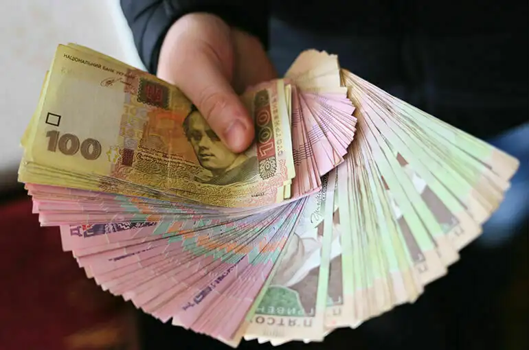 Ко Дню независимости Украины украинцы получат одноразовую выплату, максимальная сумма которой составляет 3100 гривен