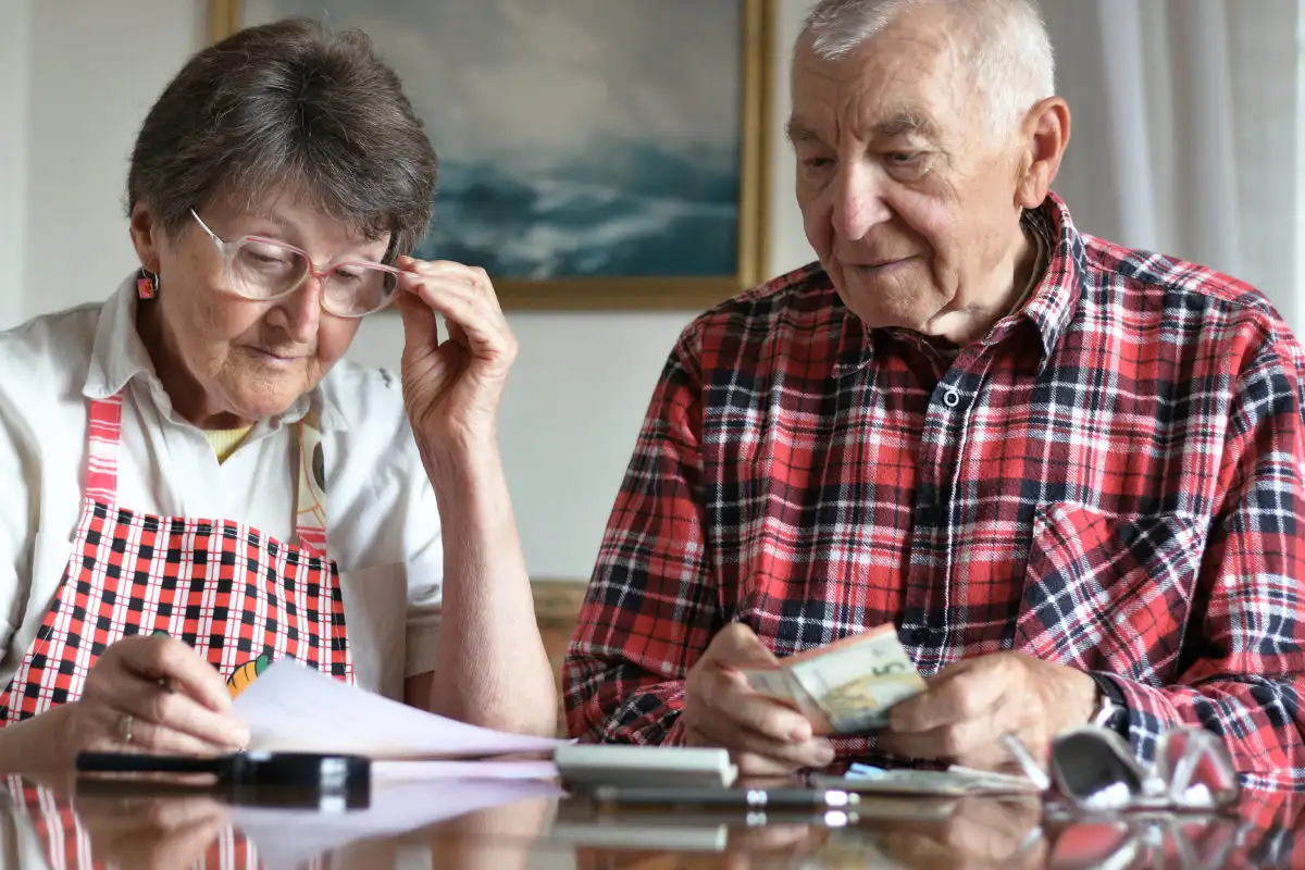 В Украине собираются провести очередную новую пенсионную реформу для повышения уровня пенсий и обеспечения достойной старости. 
