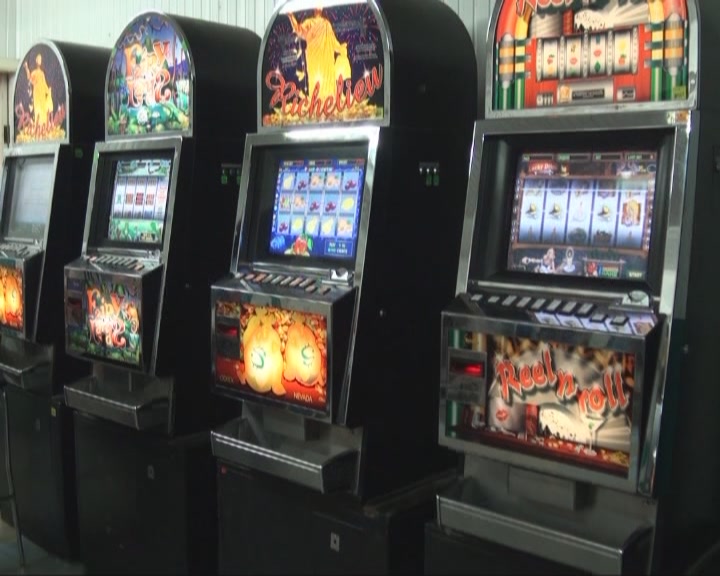 В Рубежном один салон игровых автоматов закрывали дважды 