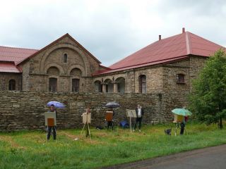 На усадьбе Мсциховского собрались 68 художников и фотографов