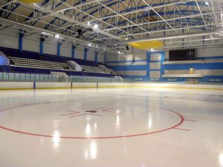 В Луганске начали строить Ледовый дворец