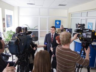 Пенсионерам и малоимущим - бесплатное государственное страхование. Как в СССР. – Владимир Гончаров