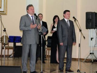 В Луганске вручили стипендии областного совета в сфере культуры и искусств