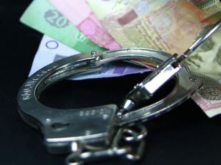 В Луганской области контролера поймали на взятке