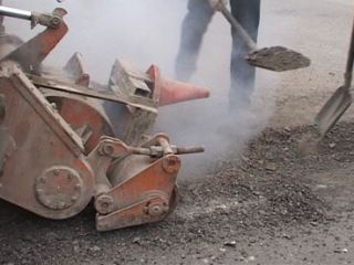 В Луганске продолжается ремонт дороги по улице Буденного