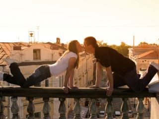 Сегодняшний вечер нужно провести с любимыми