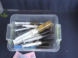 В Луганске 65-летняя женщина устроила в доме «нарко-маркет» 