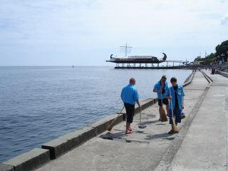 «Трудоголики» из Луганской области обещают убрать Ялту