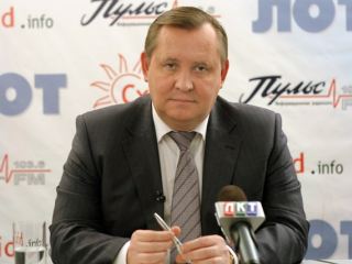 Губернатору Луганщины предложили выпить шахтной воды