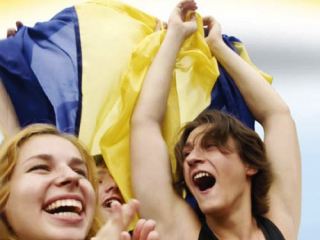 Молодежь Луганска пронесет через центр города 6-метровый флаг Украины