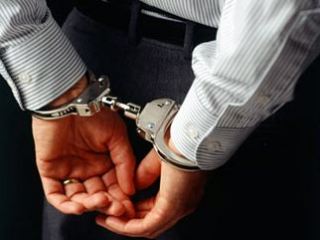 В Луганской области чиновника поймали на взятке в 12 тысяч долларов