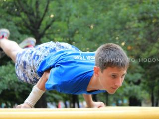 Луганская молодежь провела «уличную тренировку» 