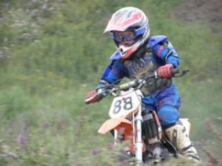 На Луганщине соревнования по мотокроссу собрали более 5 тыс. зрителей  