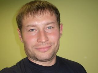 Партия регионов наберет порядка 35-40% голосов от пришедших на участки. - Алексей Блюминов