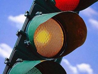 Светофор возле ГУМа не работает, потому что на него нет денег