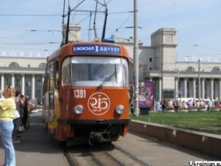 Луганские городские власти не вели переговоров по поводу покупки днепропетровских трамваев