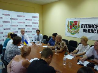 Люди смотрят на эти выборы как на возможность поставить оценку Виктору Януковичу  Андрей Шевченко